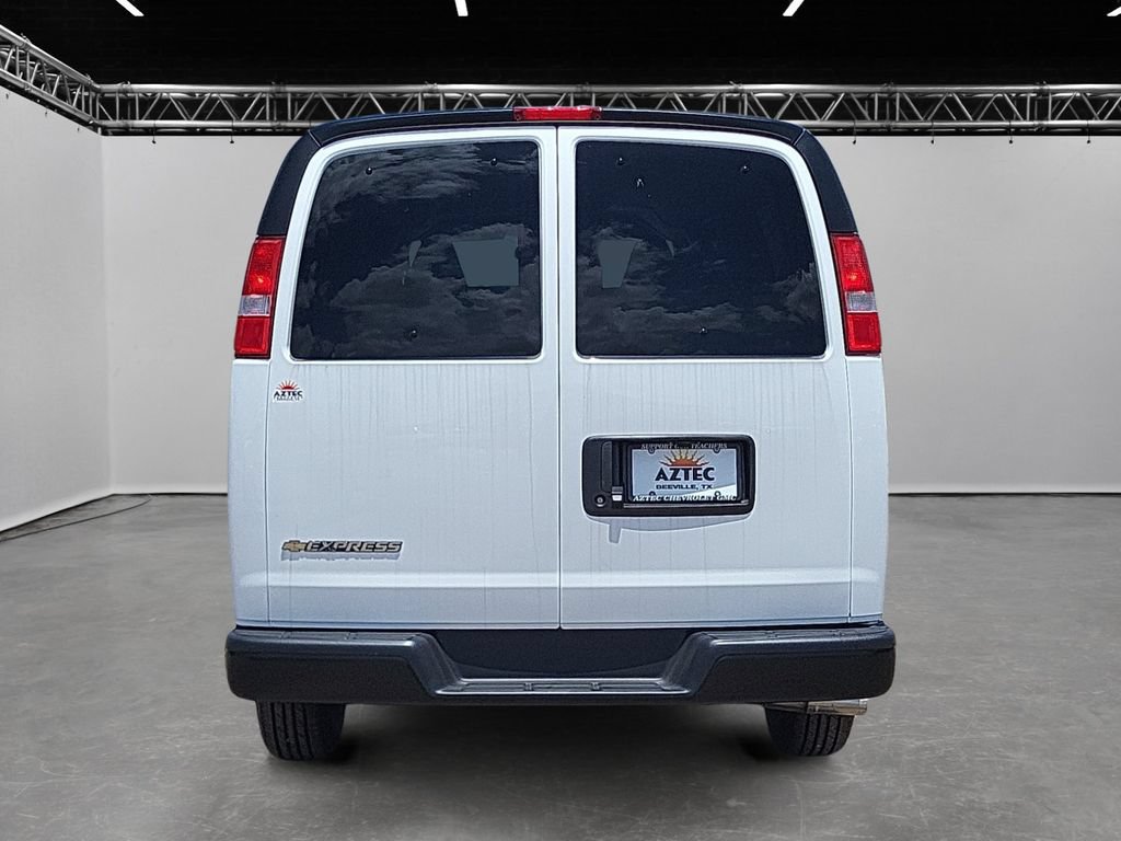 New 2026 Chevrolet Express 3500 LS RWD image 6