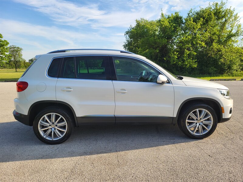 Used 2013 Volkswagen Tiguan SE FWD image 7