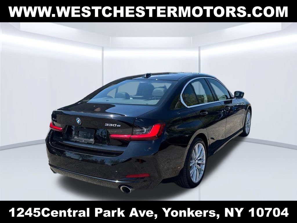 Used 2024 BMW 330e xDrive AWD/4WD image 4