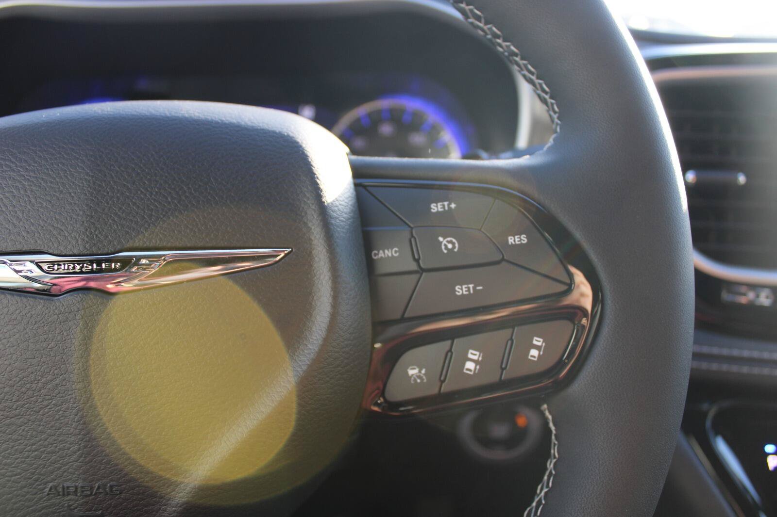 New 2026 Chrysler Pacifica Select w/ S Appearance Package FWD image 13
