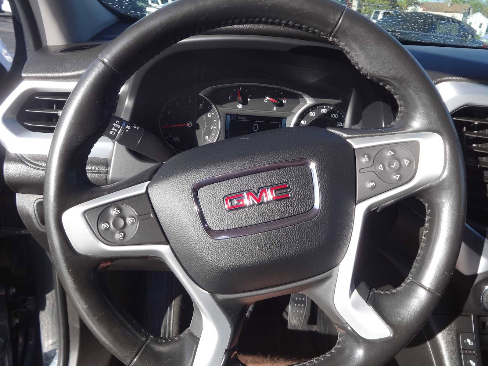 Used 2019 GMC Acadia SLT image 15