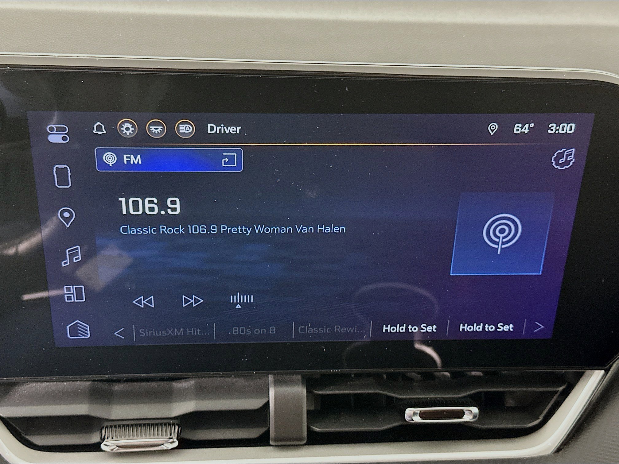 Used 2025 Chevrolet Equinox LT AWD/4WD image 21