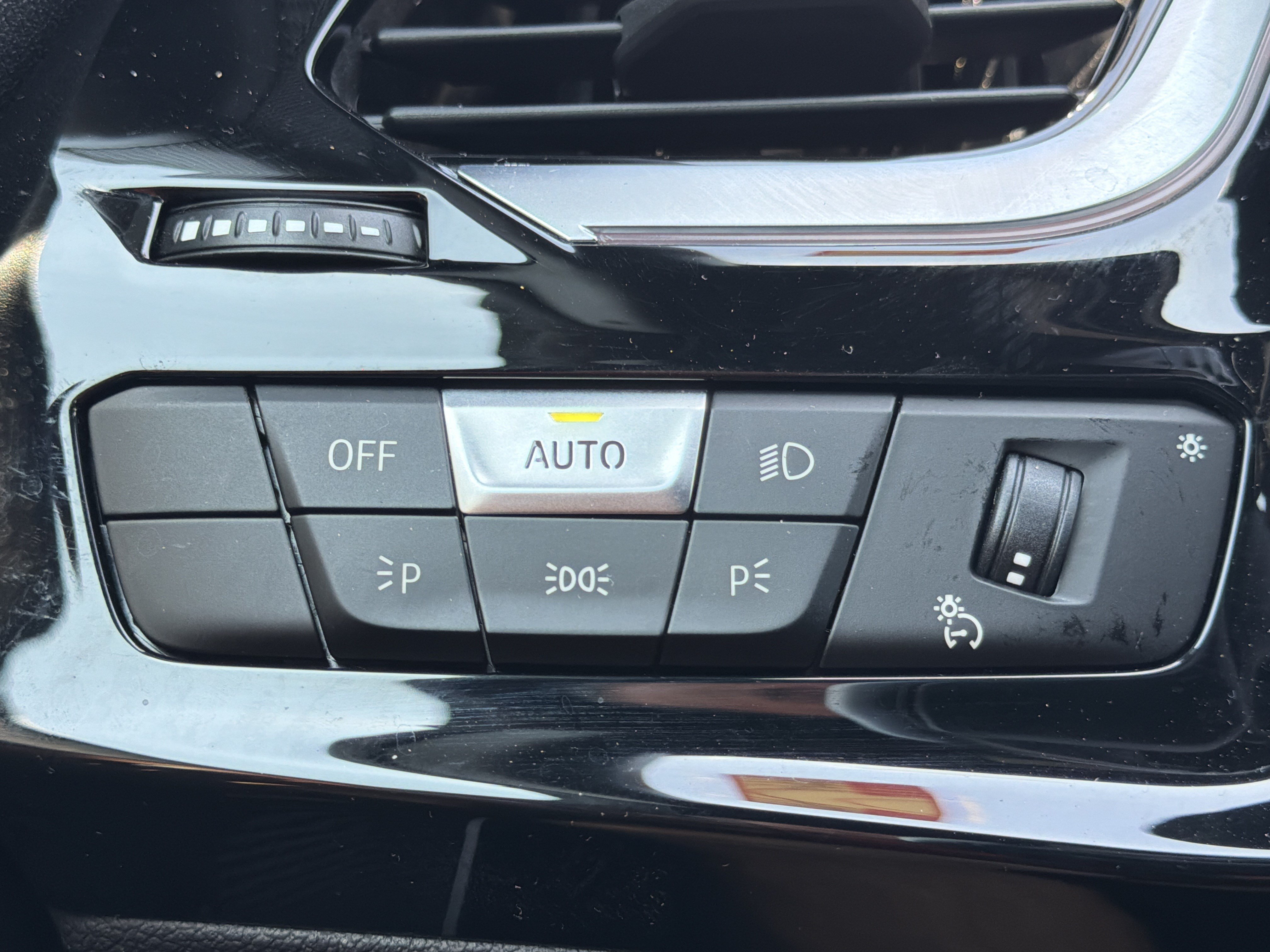 Used 2024 BMW Z4 sDrive30i w/ Shadowloine Package RWD image 13