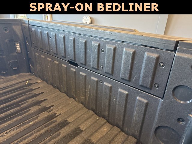 Used 2022 GMC Sierra 1500 AT4 w/ AT4 Preferred Package image 8