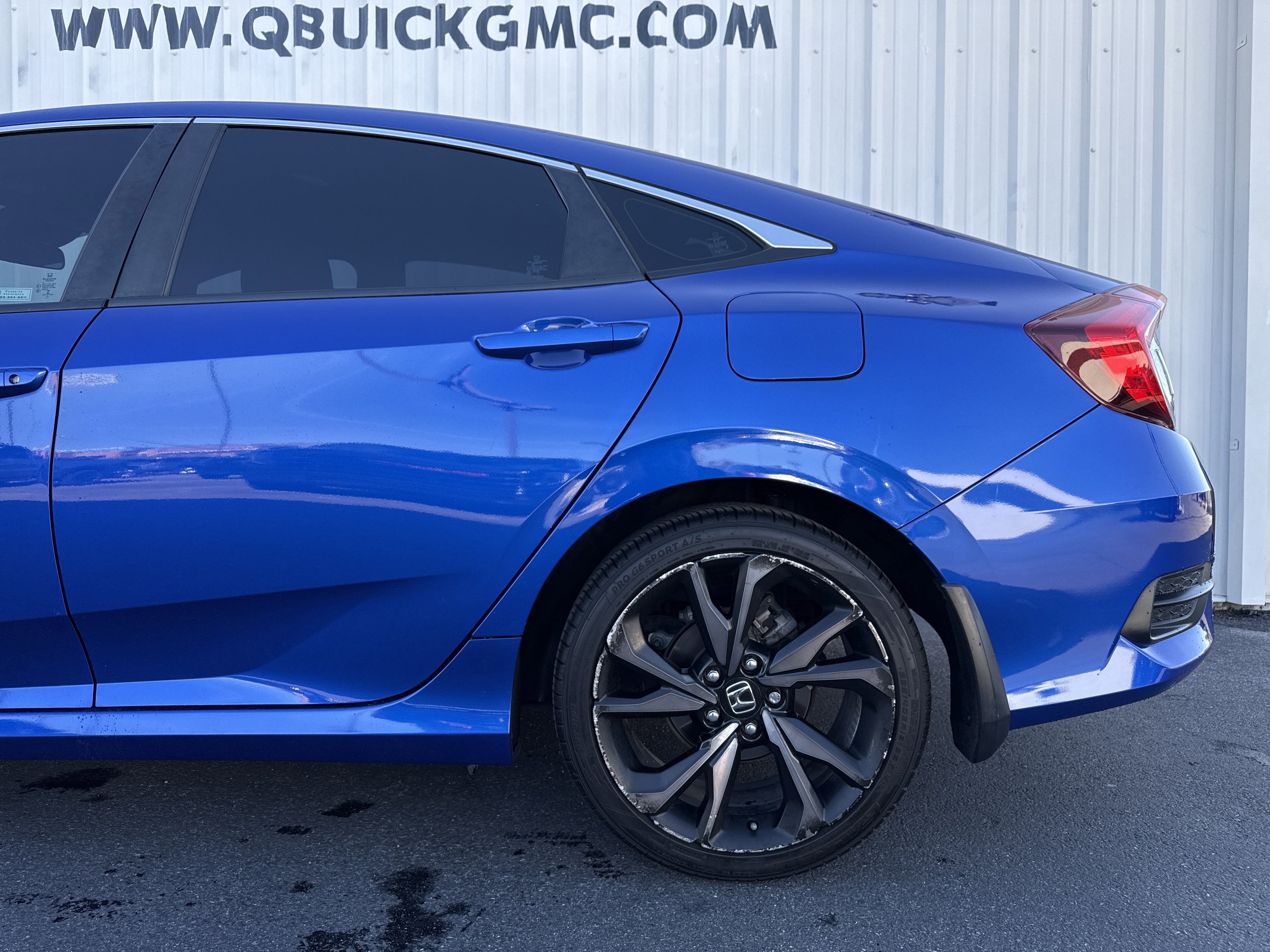 Used 2020 Honda Civic Sport image 2