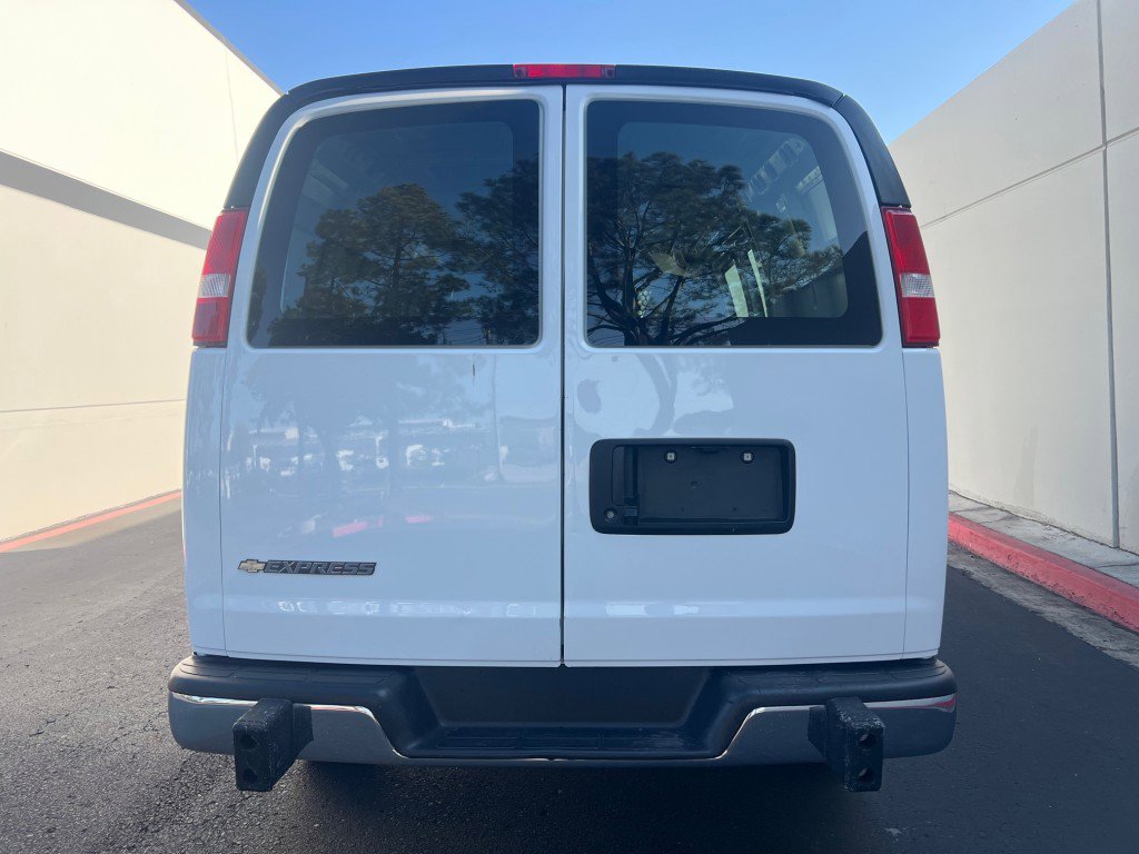 Used 2023 Chevrolet Express 2500 w/ Driver Convenience Package image 9