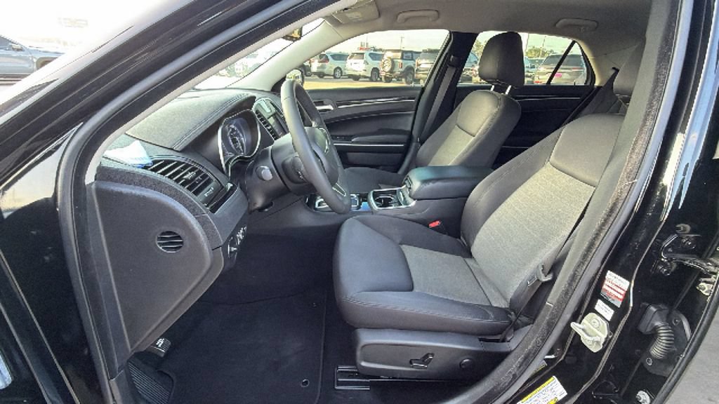 Used 2023 Chrysler 300 Touring w/ Sport Appearance Package RWD image 13