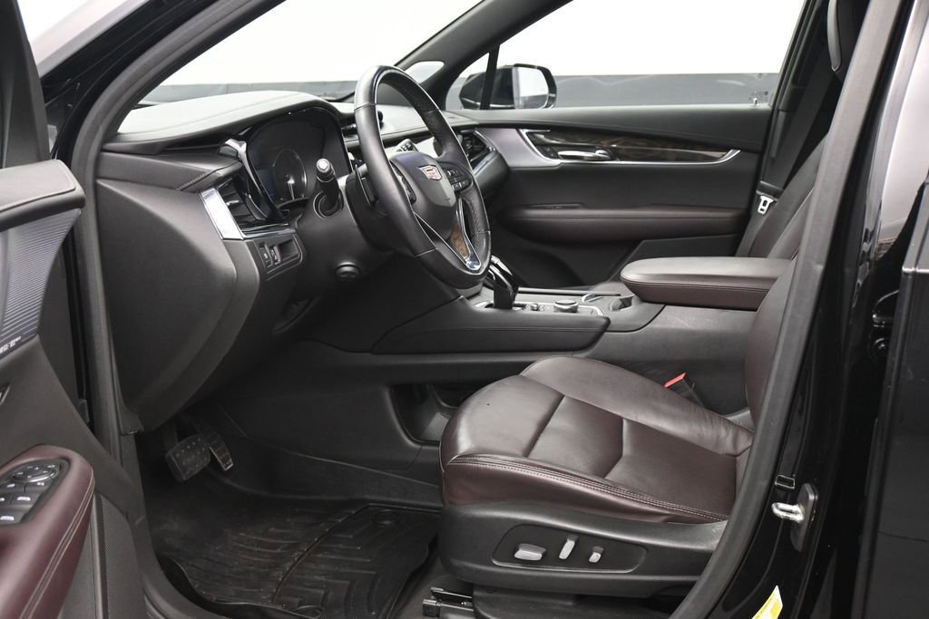 Used 2020 Cadillac XT6 Premium Luxury FWD image 13