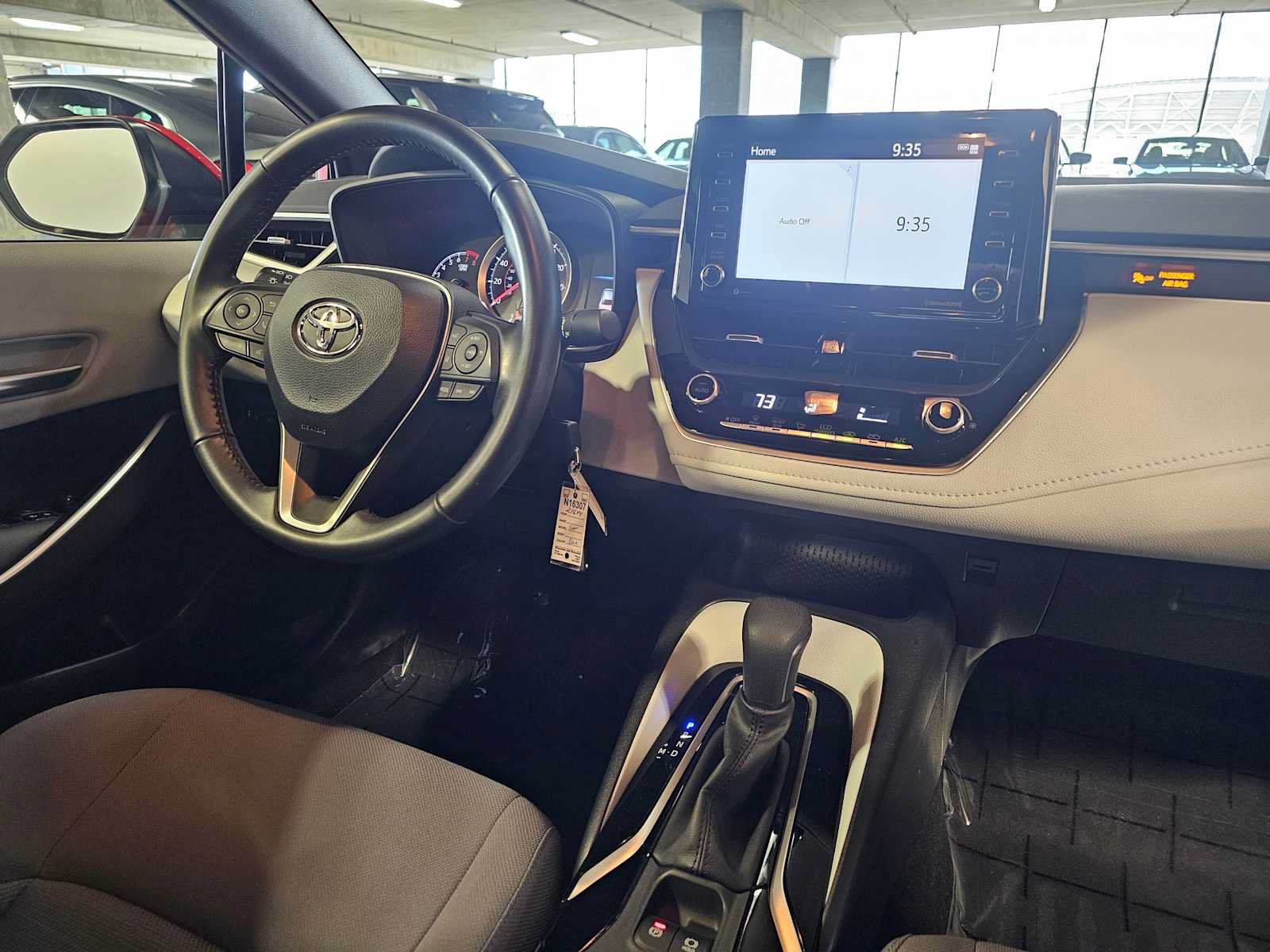 Used 2021 Toyota Corolla SE FWD image 30