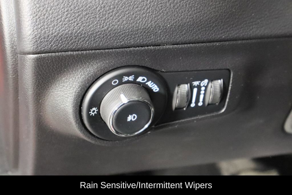 Used 2019 Jeep Compass Latitude w/ Popular Equipment Group image 23