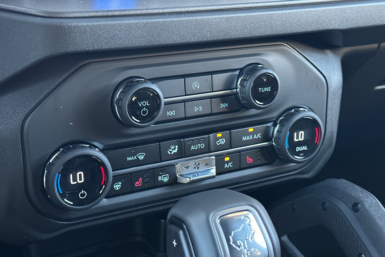 New 2025 Ford Bronco Badlands w/ Sasquatch Package image 20