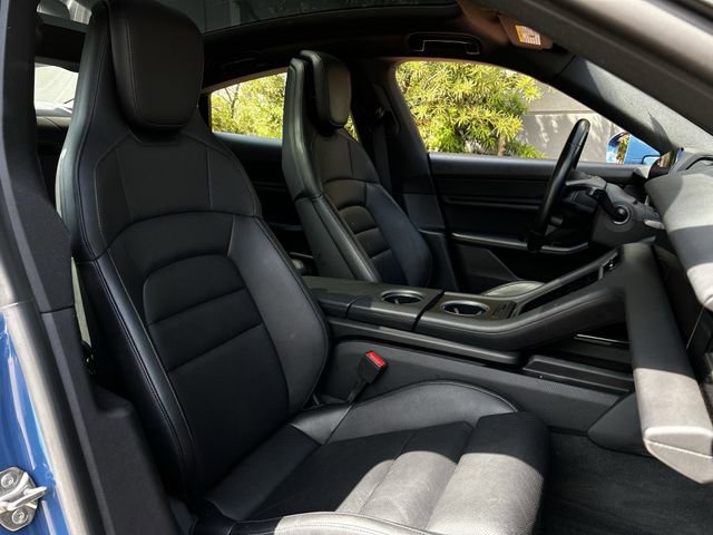 Used 2021 Porsche Taycan 4S w/ Premium Package image 32