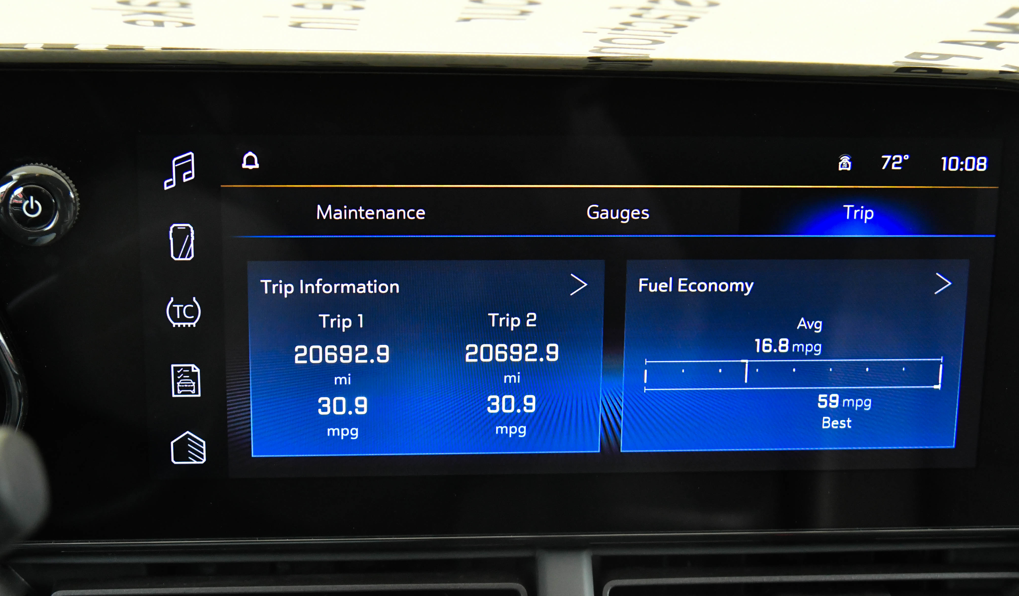 Used 2025 Chevrolet Trax LT w/ LT Convenience Package image 19