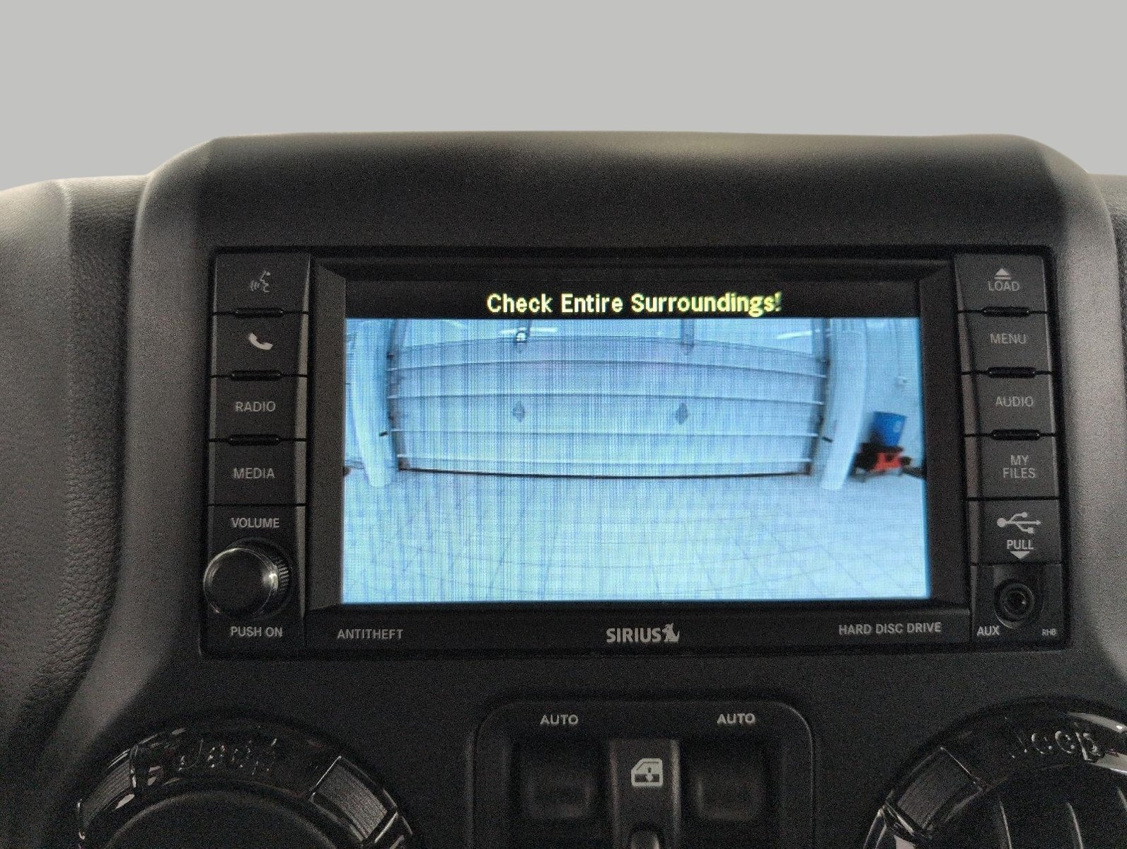 Used 2017 Jeep Wrangler Unlimited Sahara AWD/4WD image 15