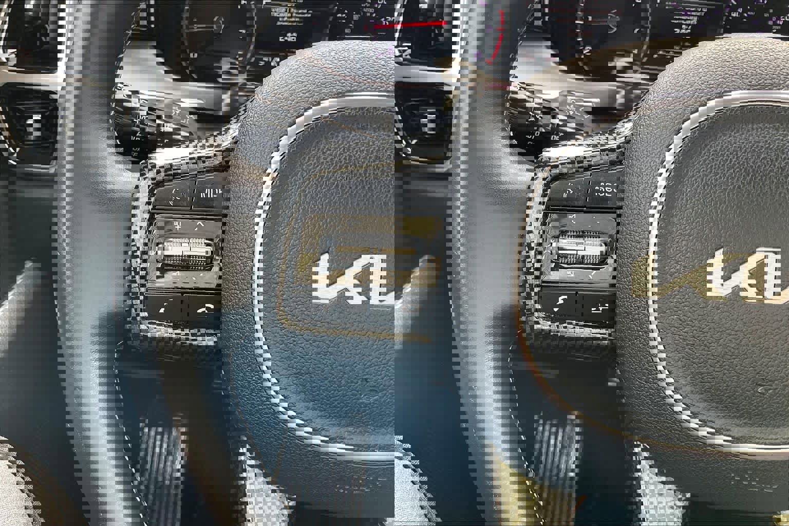 Used 2022 Kia Sorento SX image 21