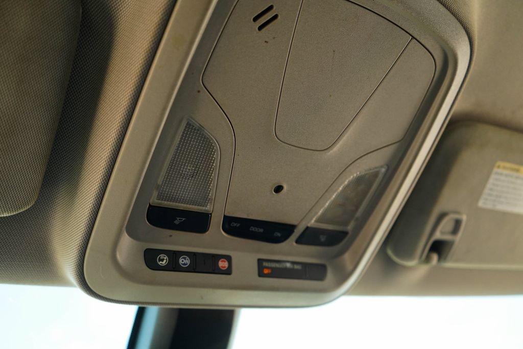 Used 2020 Chevrolet Impala LT FWD image 12