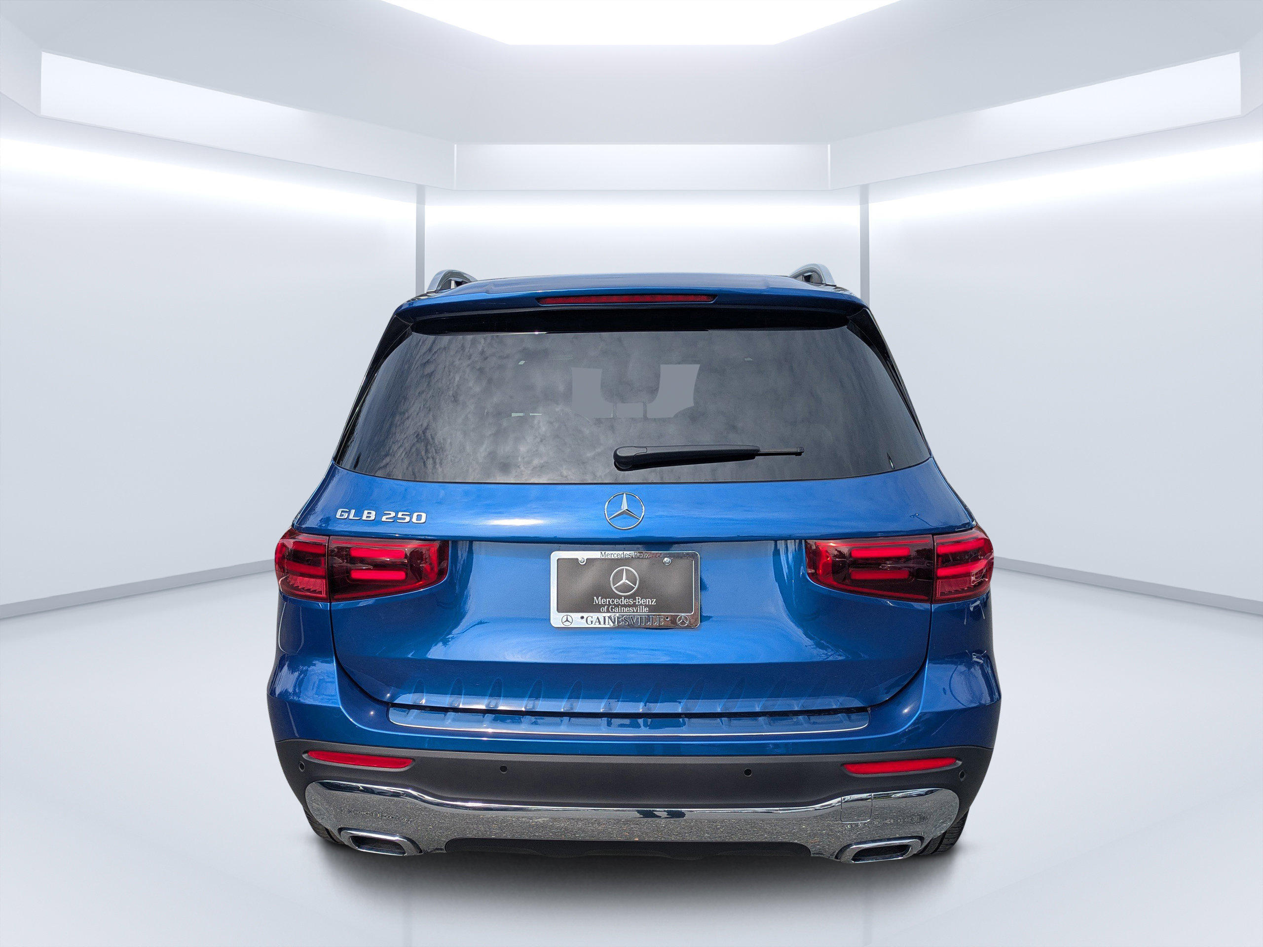 Certified 2025 Mercedes-Benz GLB 250 image 4