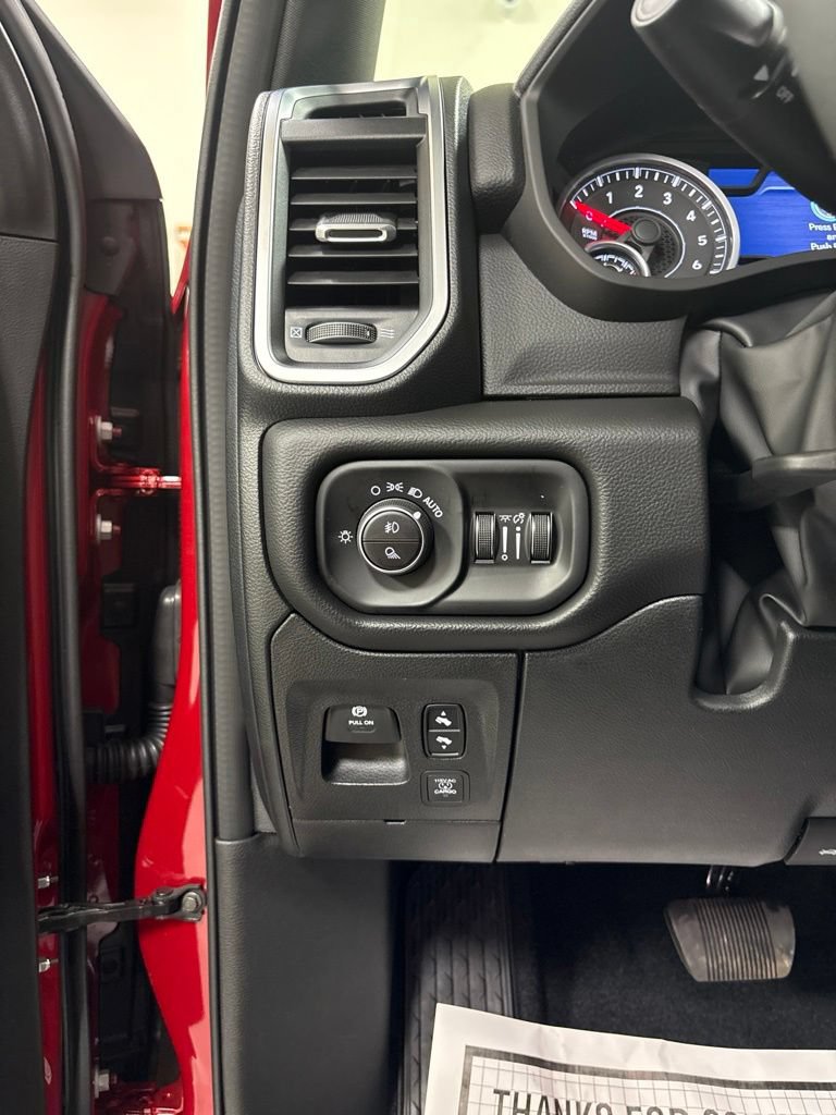 New 2026 RAM 1500 Big Horn AWD/4WD image 11