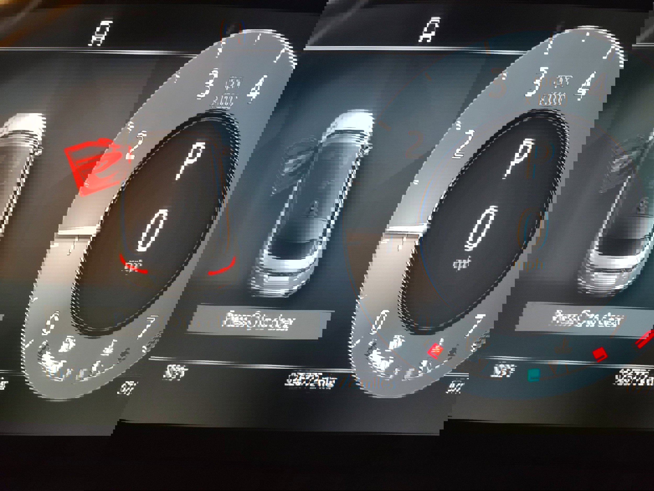 Used 2024 Land Rover Range Rover Evoque S image 6