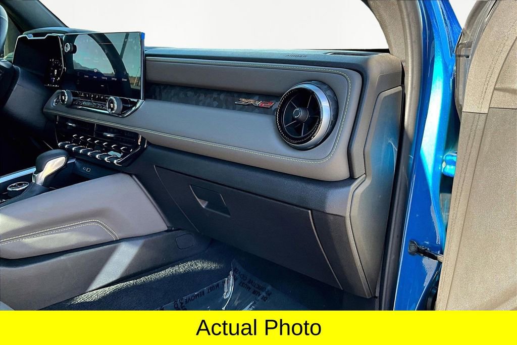 Used 2024 Chevrolet Colorado ZR2 w/ ZR2 Convenience Package III image 16