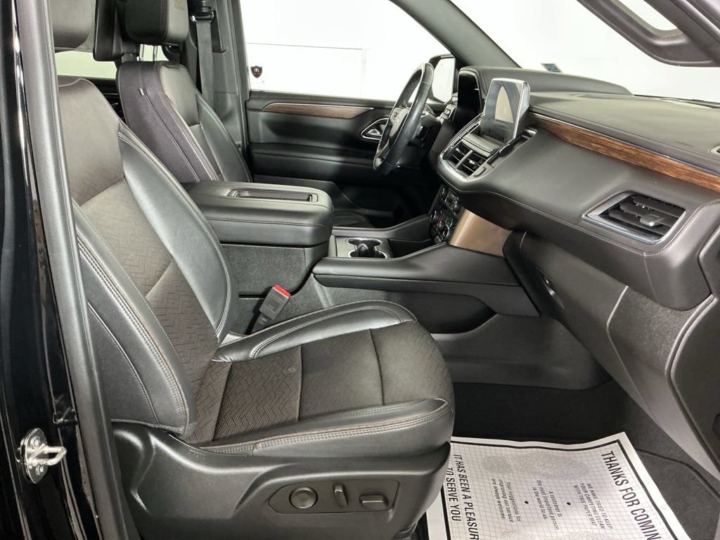 Used 2023 Chevrolet Tahoe High Country w/ Advanced Technology Package AWD/4WD image 23