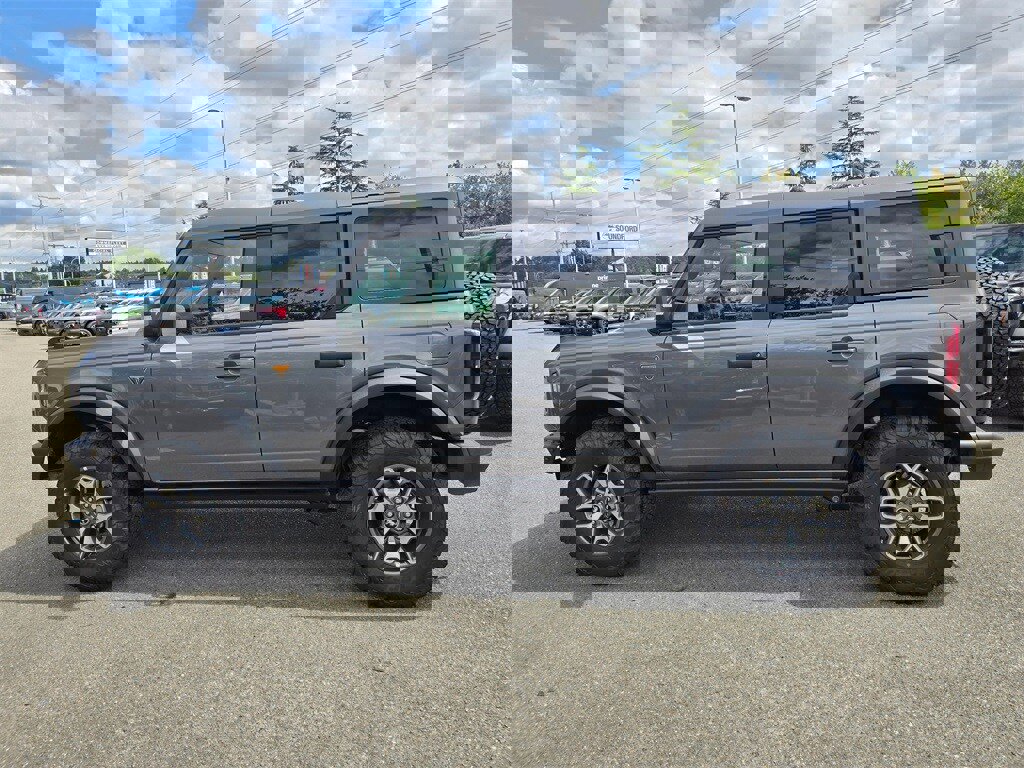 New 2025 Ford Bronco Badlands image 8