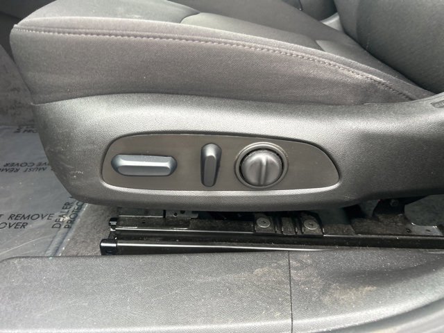 Used 2023 Chevrolet Malibu LT image 16