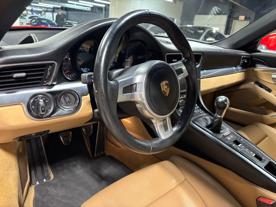 Used 2015 Porsche 911 Carrera image 11