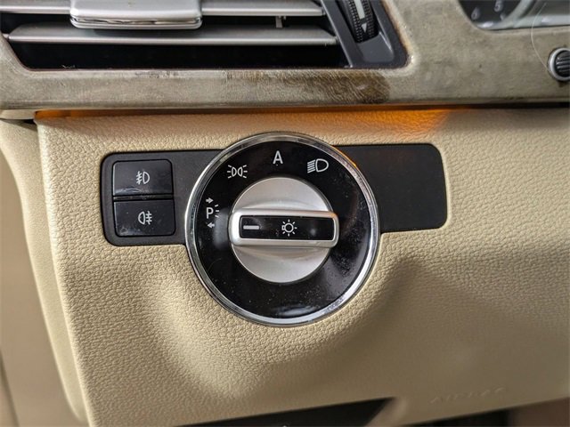 Used 2011 Mercedes-Benz E 350 4MATIC Wagon image 13