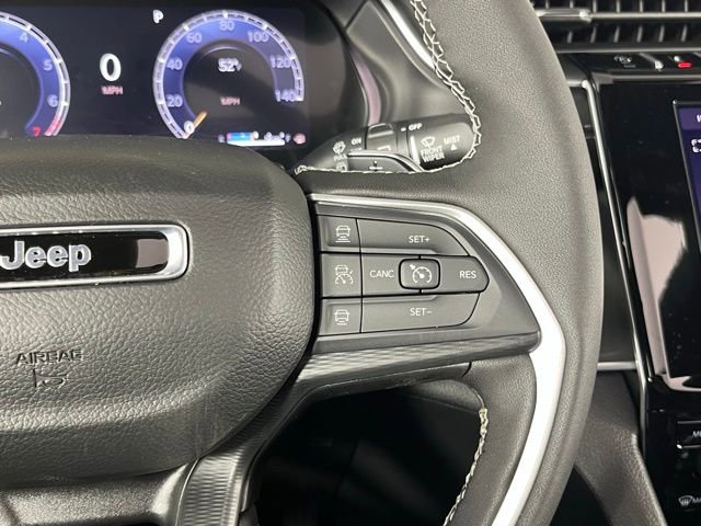 New 2025 Jeep Grand Cherokee Laredo image 15