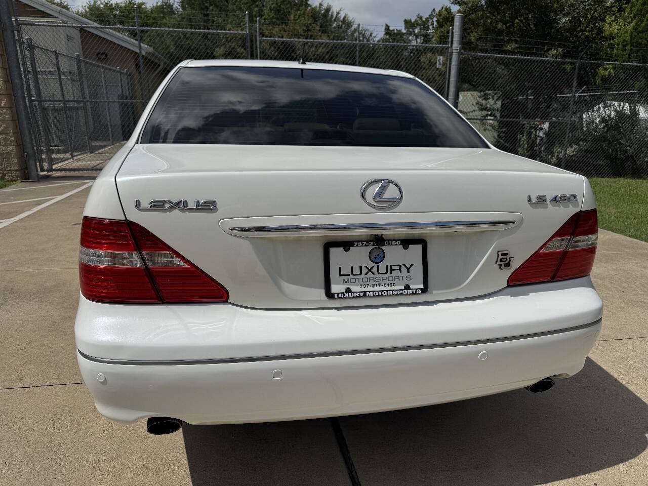 Used 2004 Lexus LS 430 RWD image 14