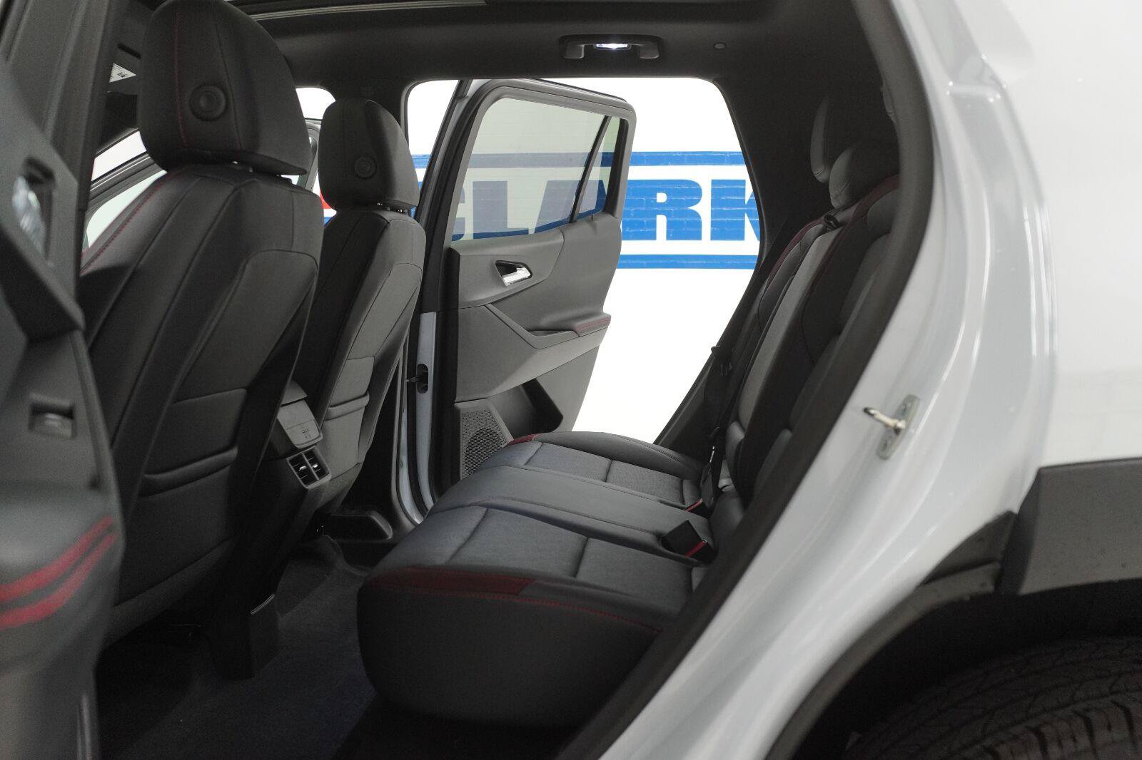 New 2027 Chevrolet Equinox RS FWD image 23