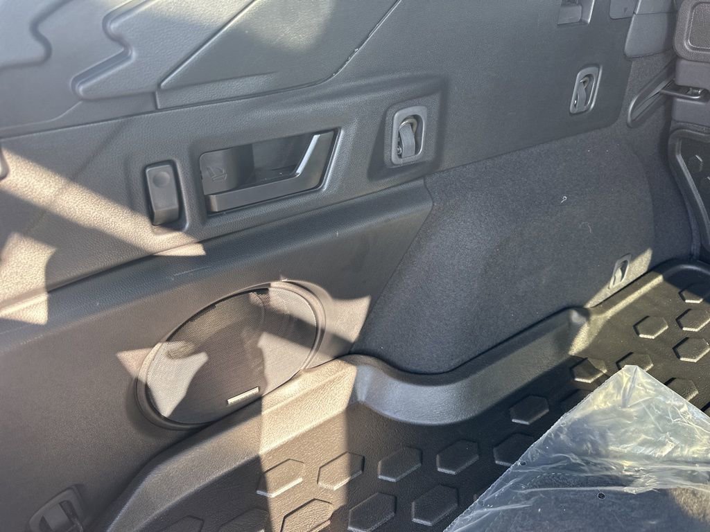 Certified 2025 Subaru Outback Onyx Edition image 28