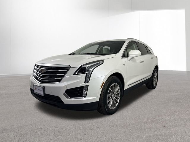 Used 2018 Cadillac XT5 Luxury w/ Driver Awareness Package image 2