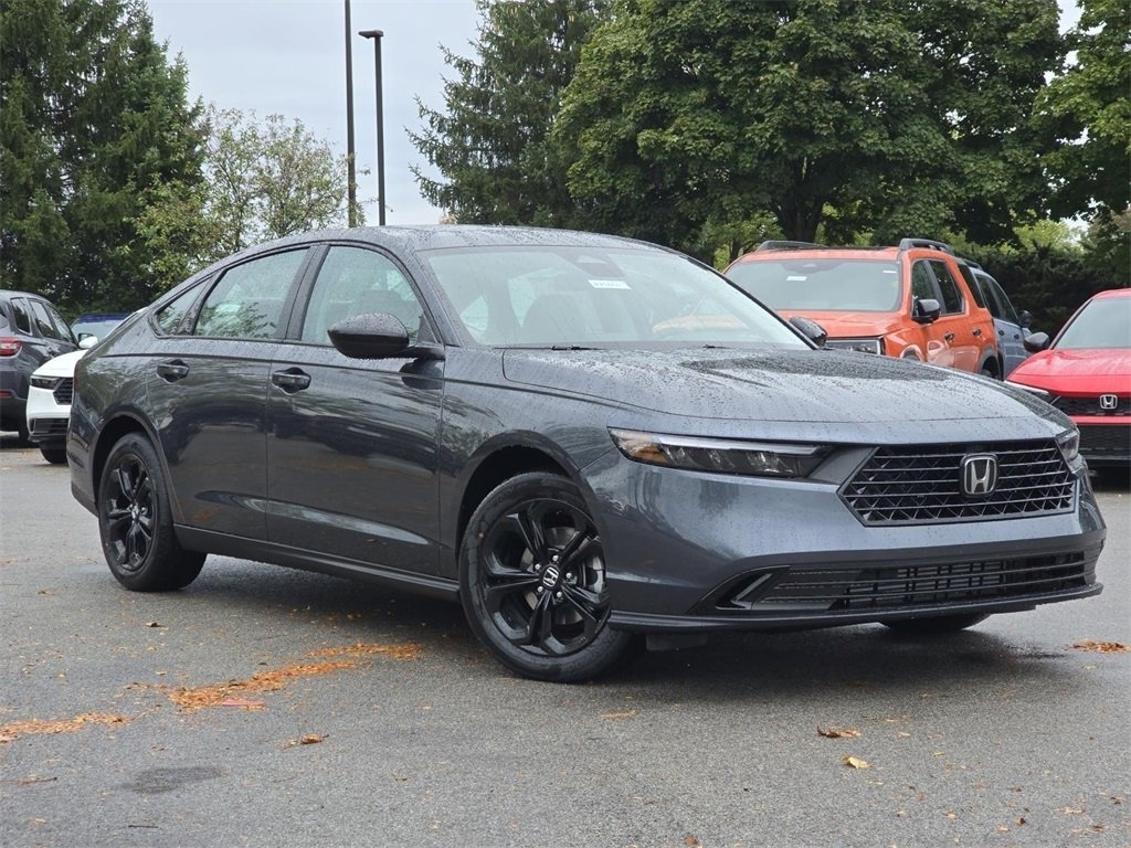 New 2025 Honda Accord SE image 2