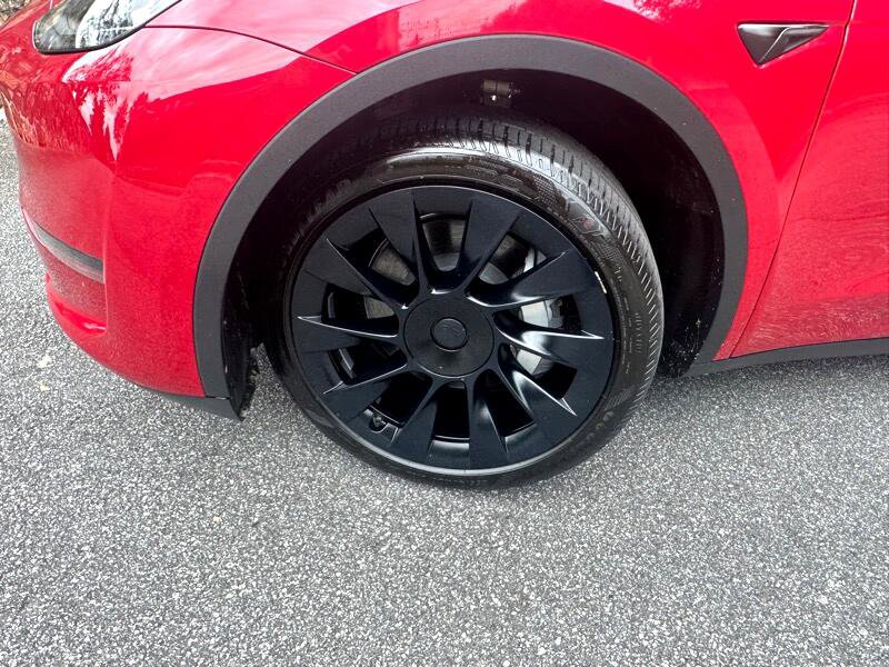 Used 2023 Tesla Model Y Long Range image 61