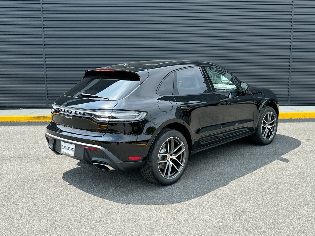 New 2026 Porsche Macan AWD/4WD image 9