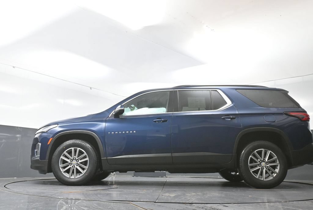Used 2023 Chevrolet Traverse LT w/ LPO, Floor Liner Package AWD/4WD image 57