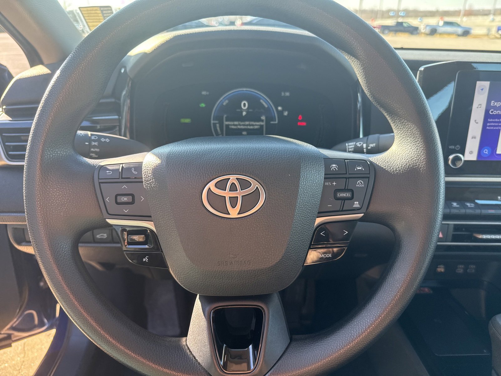 Used 2025 Toyota Camry LE image 12