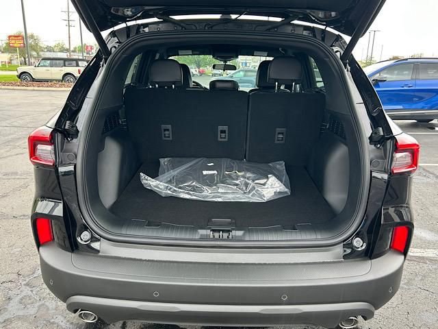 New 2025 Ford Escape ST-Line w/ Tech Pack #1 image 18