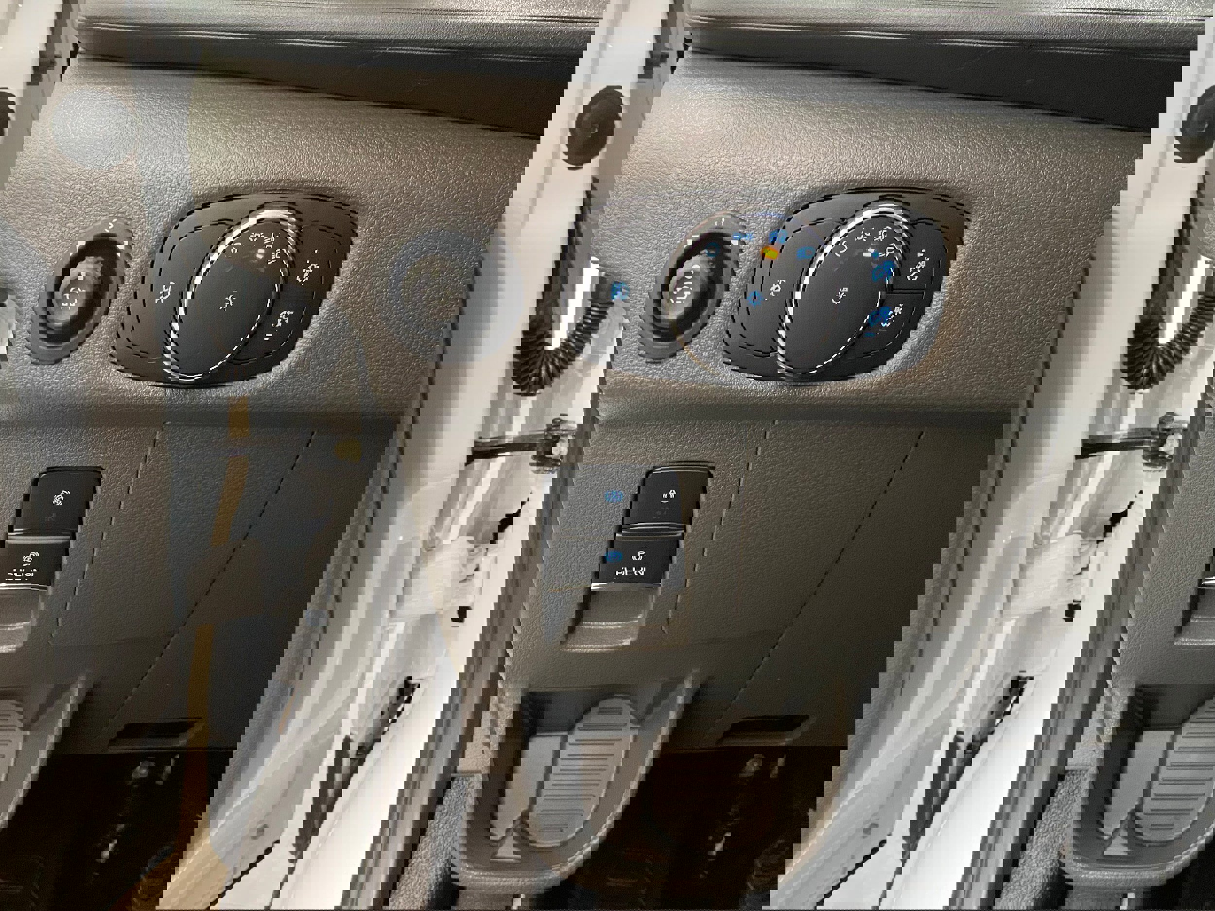 New 2026 Ford Transit 250 148 Medium Roof w/ Exterior Upgrade Package image 15