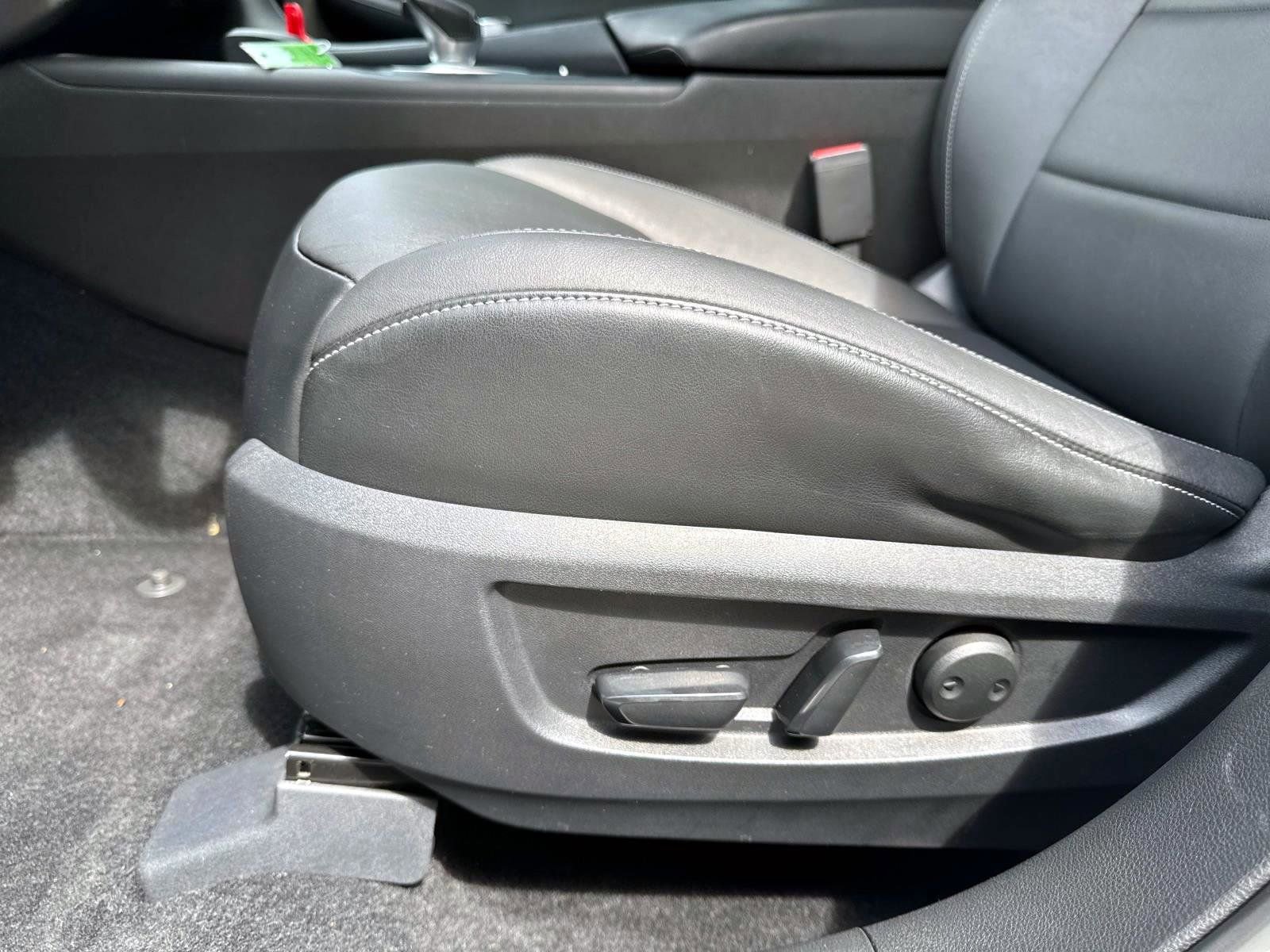 Used 2021 INFINITI QX50 Luxe w/ Accent Package image 9