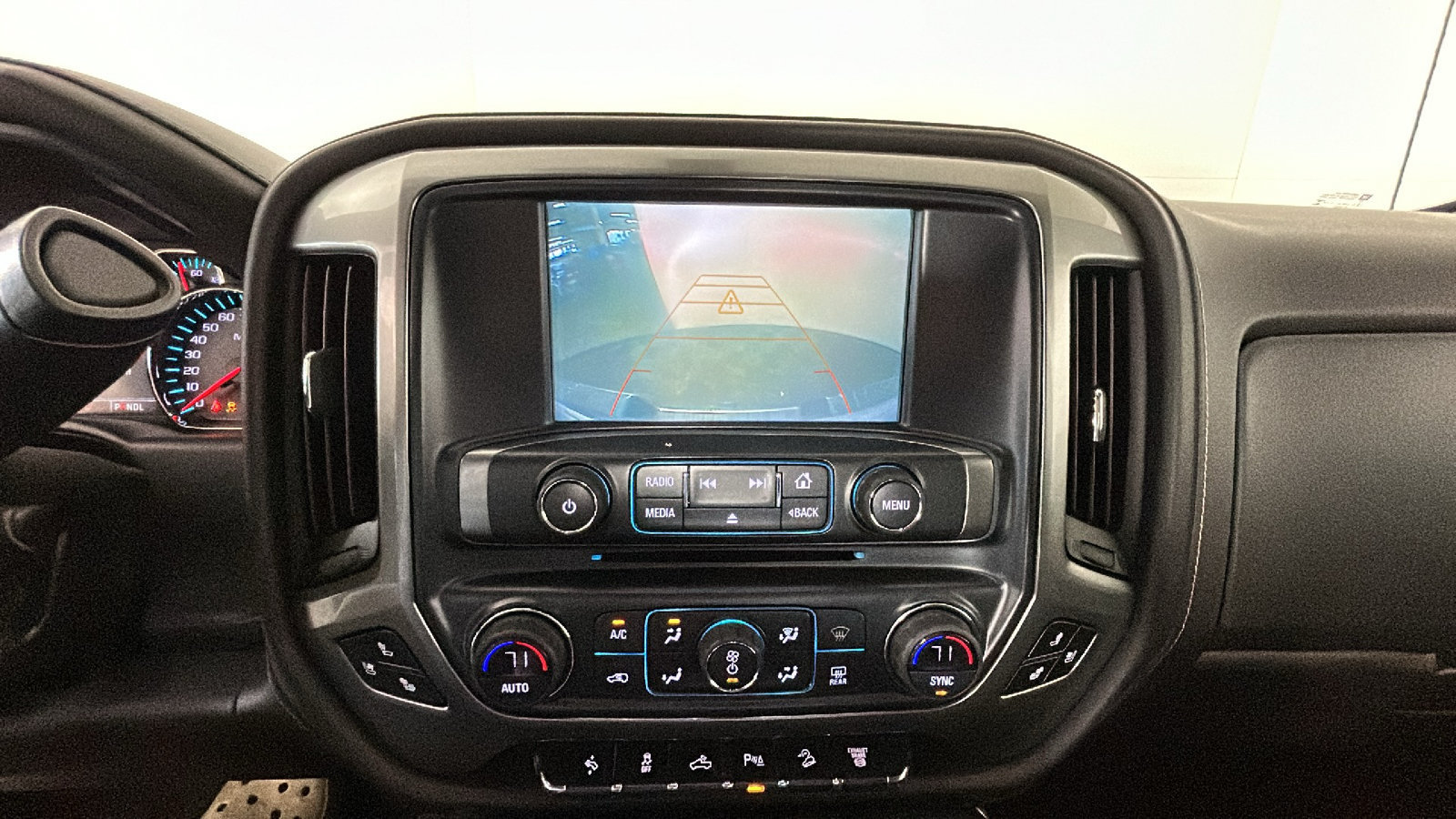 Used 2019 Chevrolet Silverado 2500 LTZ w/ Duramax Plus Package AWD/4WD image 27