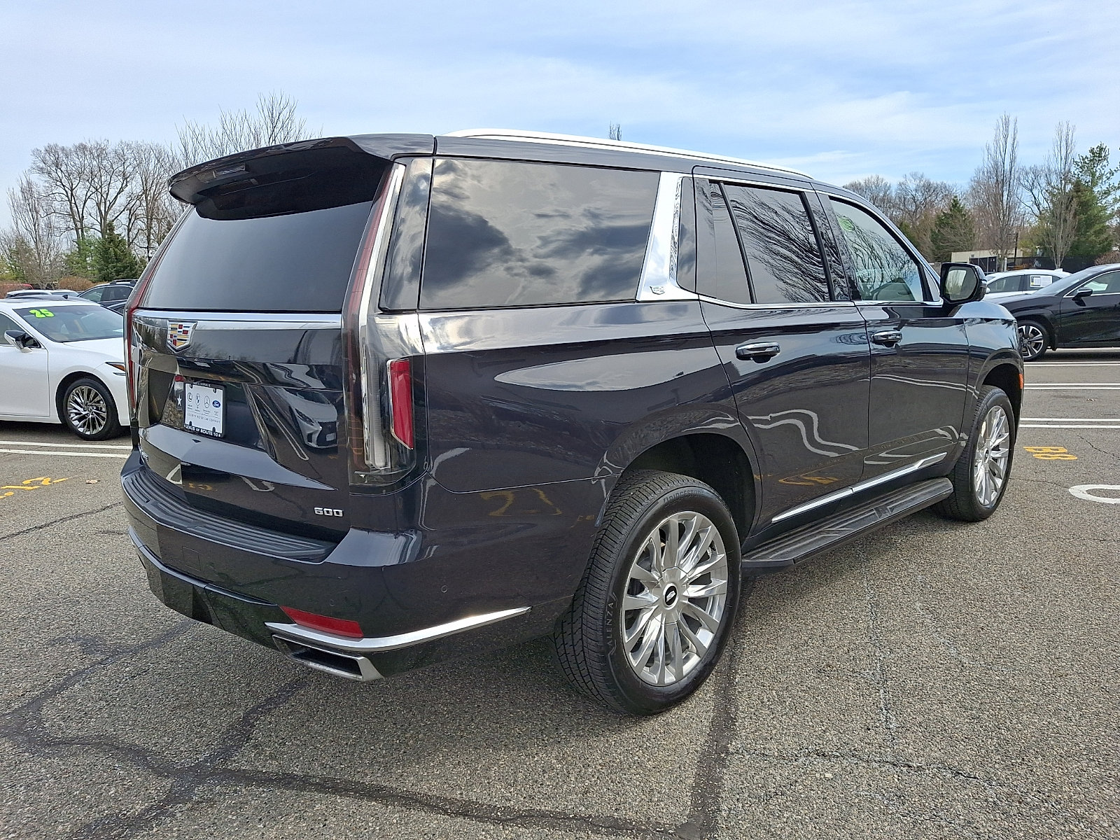 Used 2024 Cadillac Escalade Premium Luxury image 6