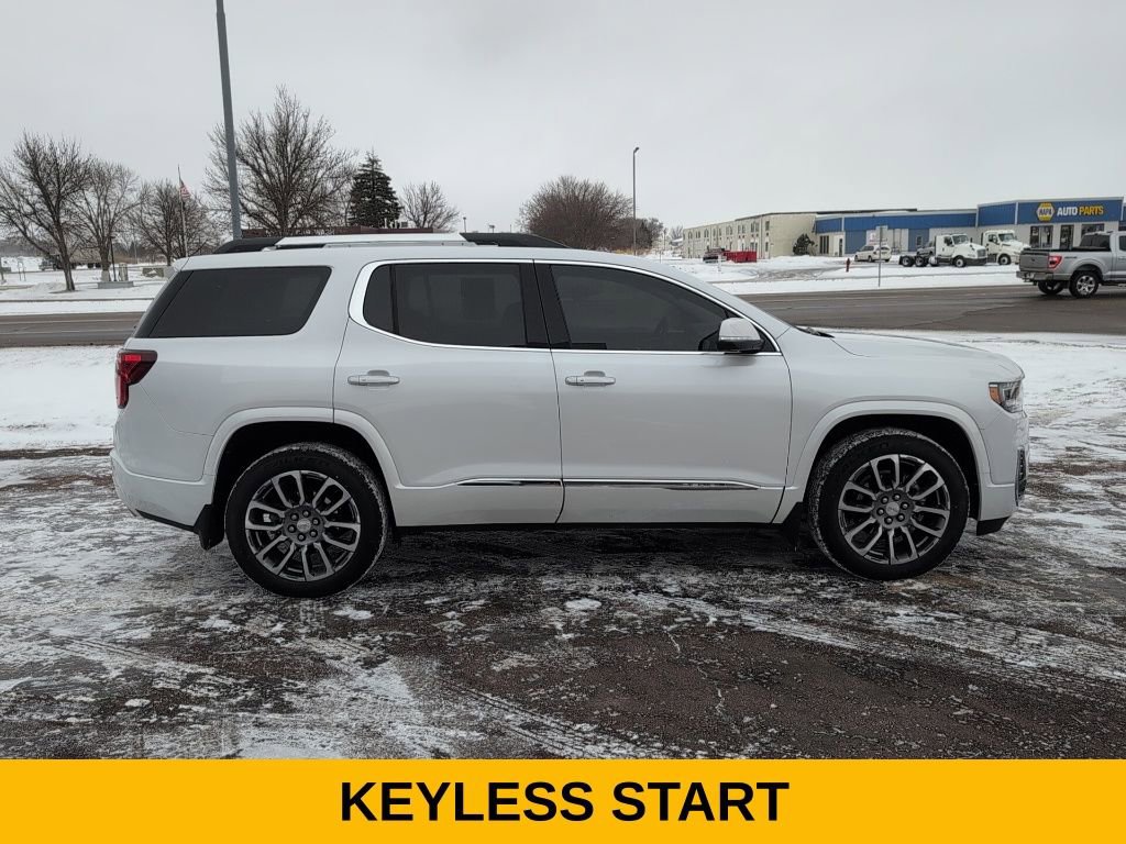 Used 2023 GMC Acadia Denali w/ Denali Ultimate Package image 8