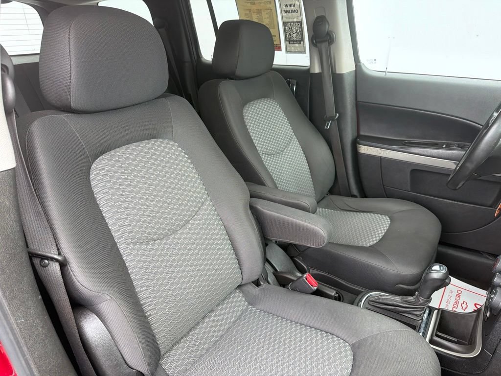 Used 2010 Chevrolet HHR LT w/ My Link Package FWD image 5
