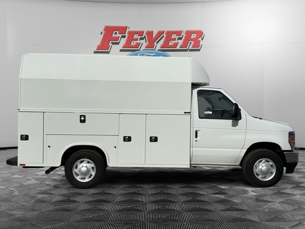 New 2026 Ford E-350 and Econoline 350 Super Duty w/ Power Equipment Group image 8