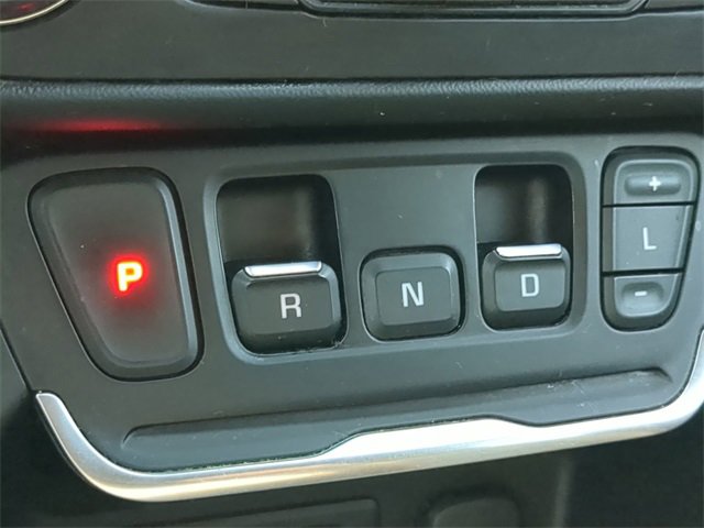 Used 2021 GMC Terrain SLT w/ Elevation Edition image 27