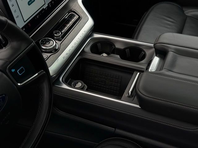 Certified 2025 Ford Expedition Max Platinum image 29