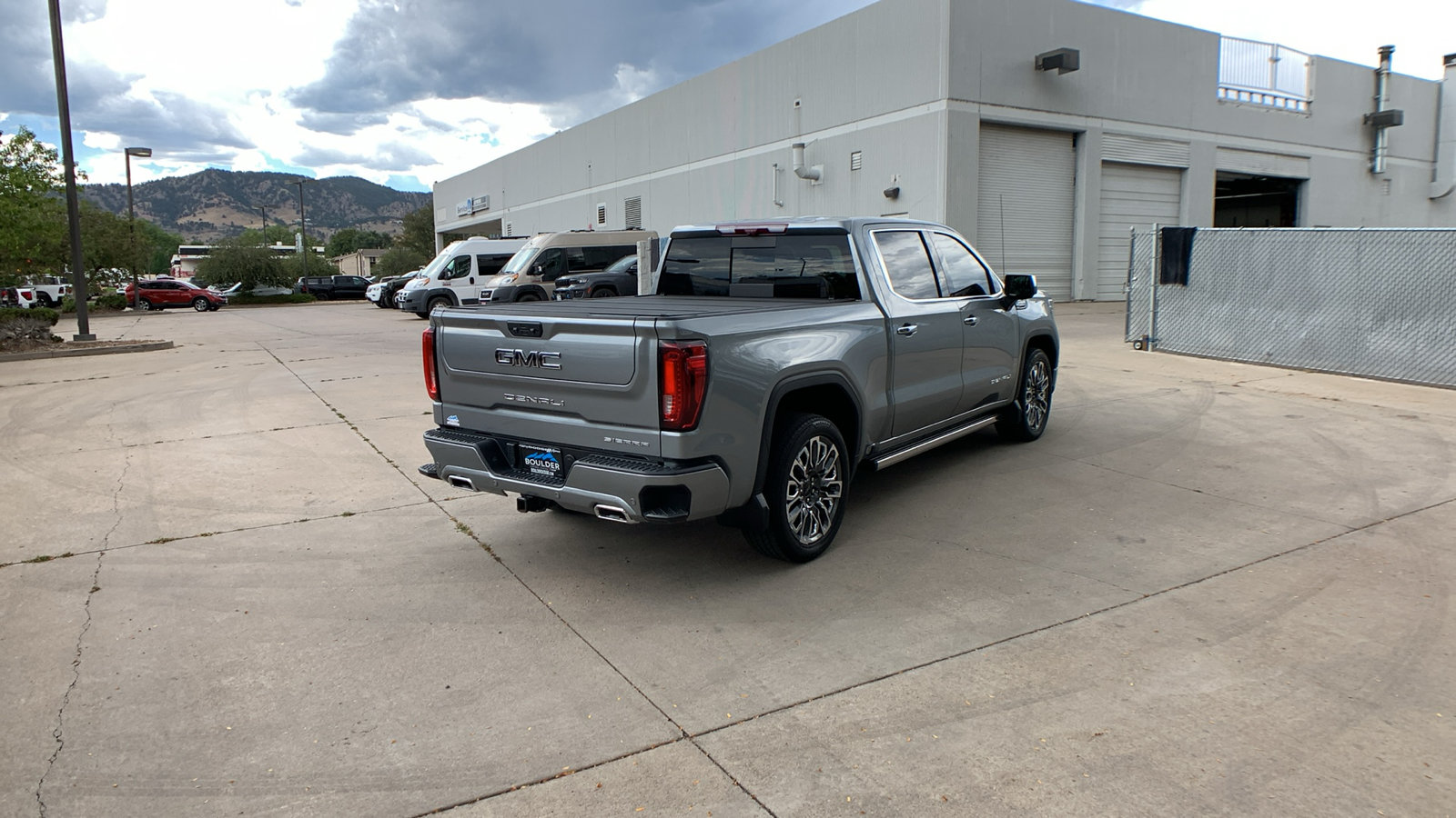 Used 2025 GMC Sierra 1500 Denali Ultimate AWD/4WD image 5